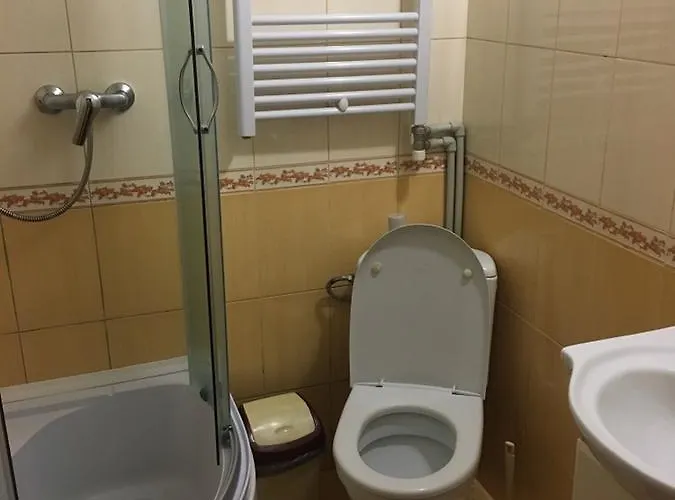 Maison d'hôtes кімнати біля замку Moukatcheve