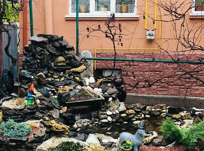 Maison d'hôtes кімнати біля замку Moukatcheve