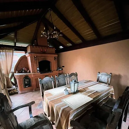 кімнати біля замку 3* Mukacheve