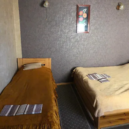 Guest house кімнати біля замку Mukacheve