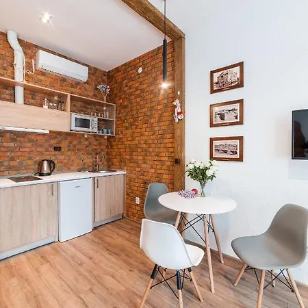 Apartmán затишні смарт-квартири в історичному центрі! Užhorod